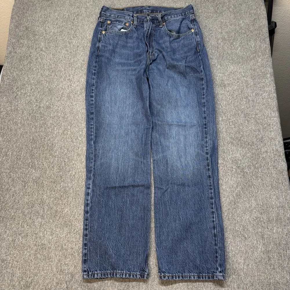 levi's 565 33x32 dark wash jeans excellent condition regular fit